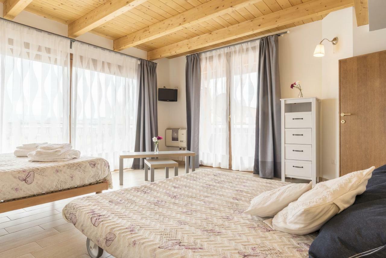 Peperino Attic Flat Apartamento Ciampino Exterior foto